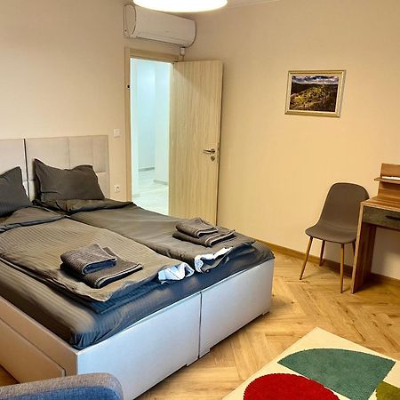 Parkview Luxury In City Center 8 Велико Търново Екстериор снимка